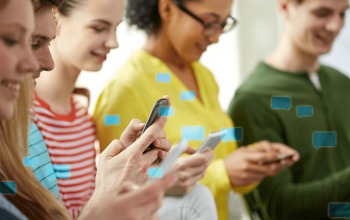 Use-Case-Get-Your-Students-Attention-with-Text-Messaging-for-Higher-Ed-Featured.png